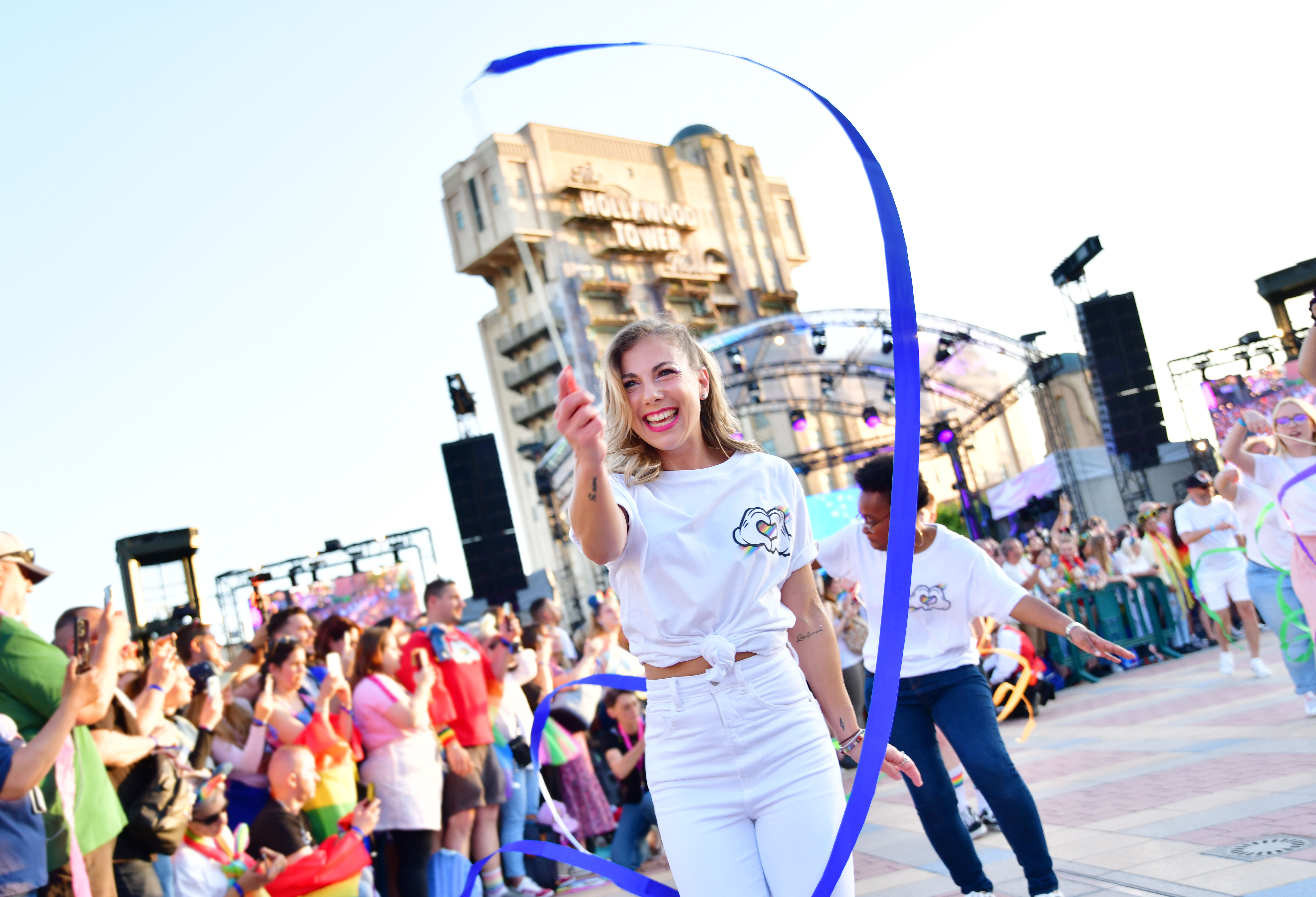 Atmosphere Pride 4.jpg (3.93 MB)